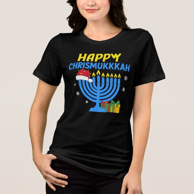 Happy Chrismukkah Menorah Santa Hat Holiday Tee (Framsida)