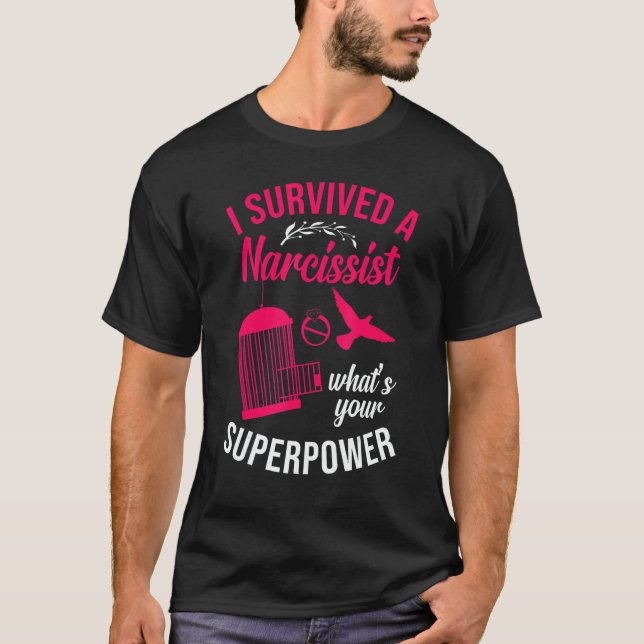 Happy Divorce Party I Survived A Narcissist What's T Shirt (Framsida)