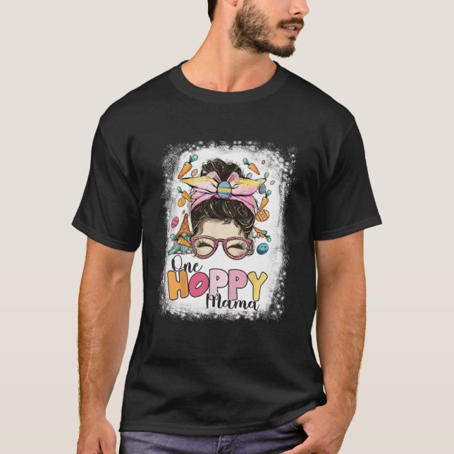 Happy Easter Day 2023 One Hoppy Mama Bunny Easter  T Shirt (Framsida)