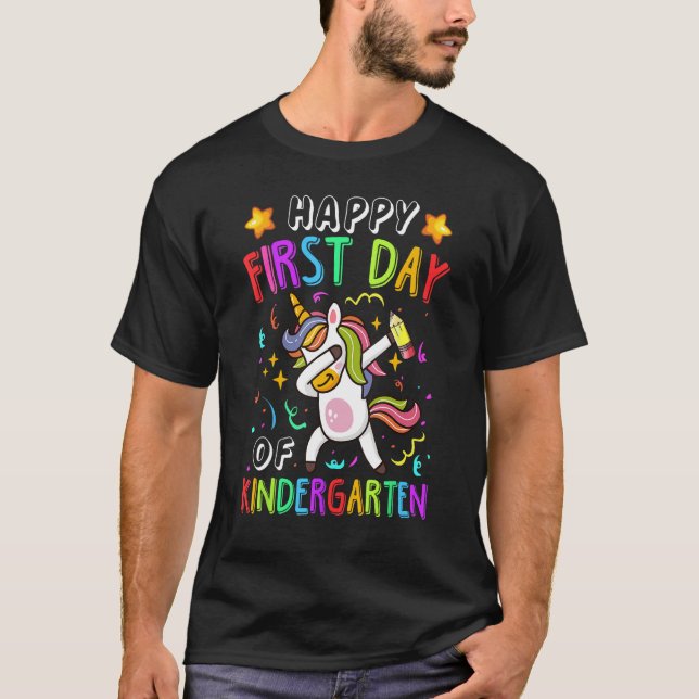Happy First Day Of Kindergarten Dabbing Unicorn Te T Shirt (Framsida)