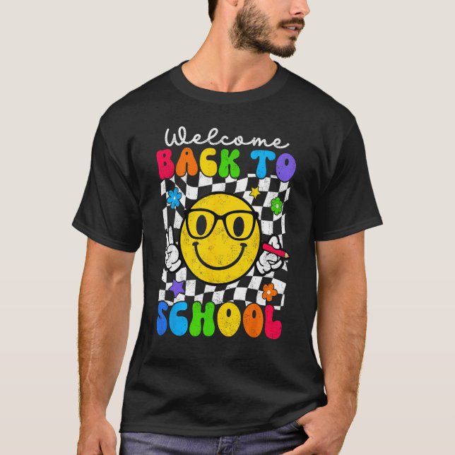 Happy First Day of School Smile Happy Face Back To T Shirt (Framsida)