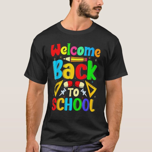 Happy First Day School Welcome Back To School Cute T Shirt (Framsida)