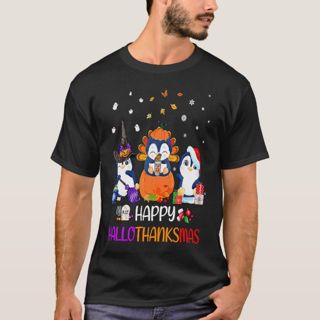 Happy HalloThanksMas Fall Pumpkin  Penguin T Shirt (Framsida)