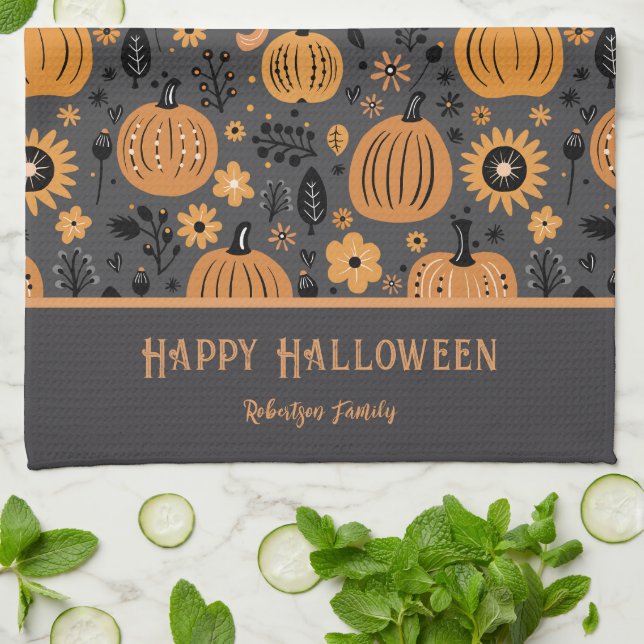 Happy Halloween Fall Pumpkin Family Name Kökshandduk (Vikta)