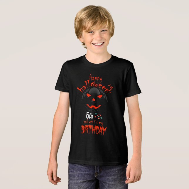 Happy halloween och ja, det är 5 min födelsedag t shirt (Framsida Full)