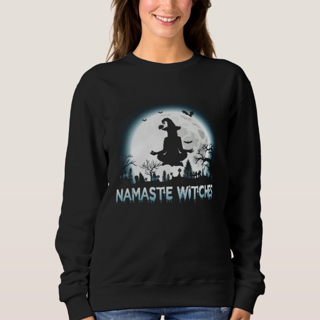 Happy Halloween Yoga Girl Namaste Witches Meme Wit T Shirt (Framsida)