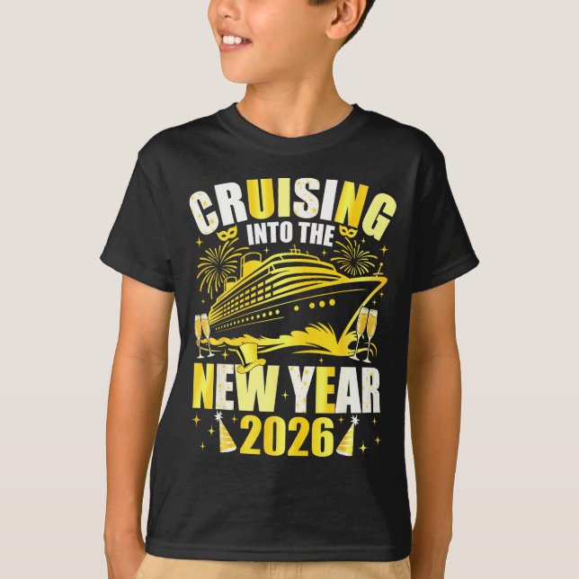 Happy New Year 2026 Cruising Into The New Year 202 T Shirt (Framsida)