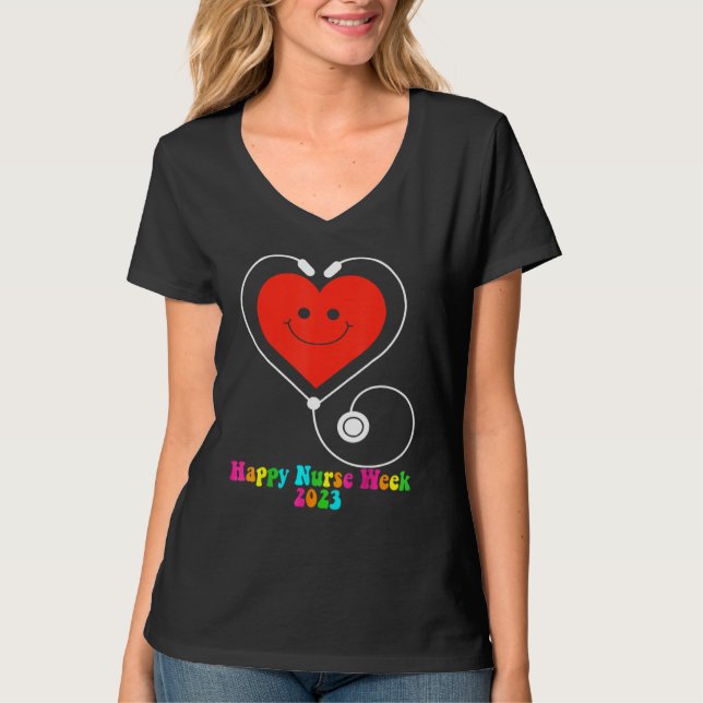 Happy Nurse Week 2023 Smiling Heart Groovy Style 1 T Shirt (Framsida)