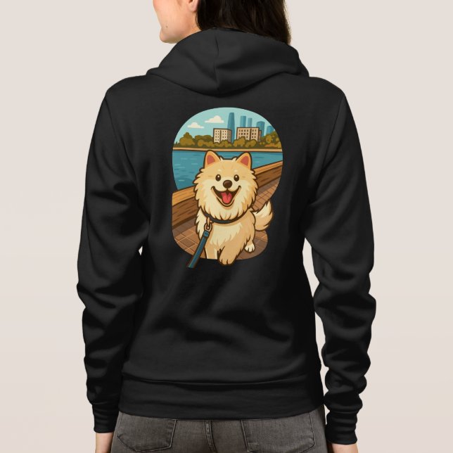 Happy Samoyed Walk by the City Waterfront T Shirt (Baksida)