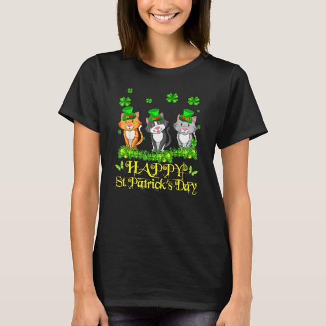 Happy St Patrick S Day Three Cute Cats 2022 T Shirt (Framsida)