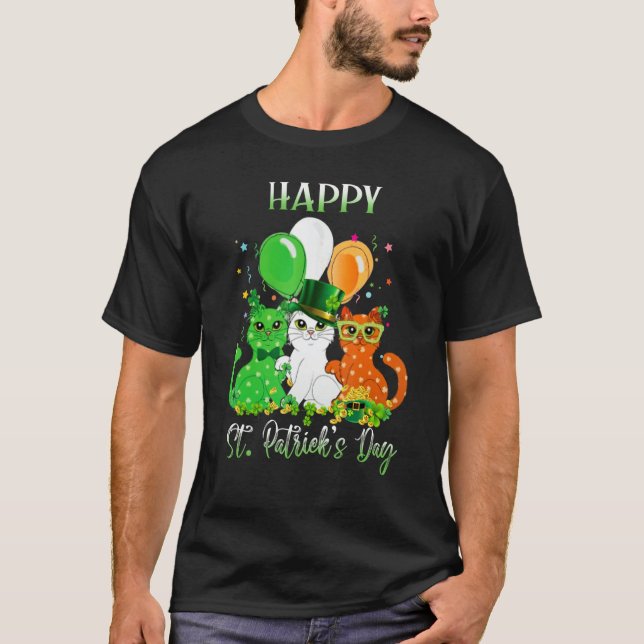 Happy St Patrick's Day Cats Ireland Flag Shamrock  T Shirt (Framsida)