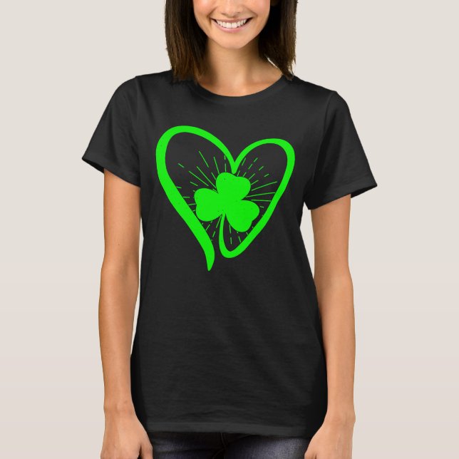 Happy St Patrick's Day Irish Shamrock Heart Family T Shirt (Framsida)