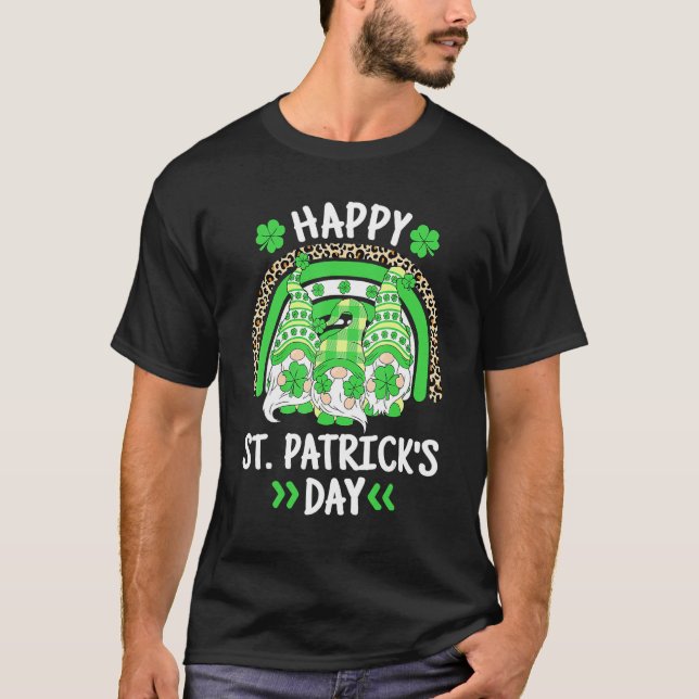 Happy St Patricks Day Leopard Rainbow Irish Gnomes T Shirt (Framsida)