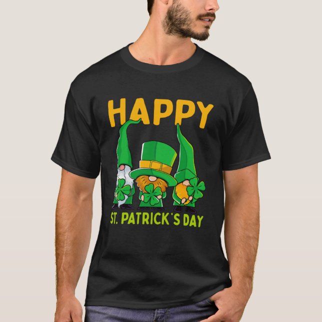 Happy St Patrick's Day Three Gnome Irish Shamrock  T Shirt (Framsida)