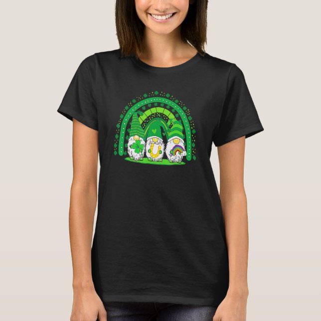 Happy St Patrick's Day Three Gnomes Shamrock Rainb T Shirt (Framsida)