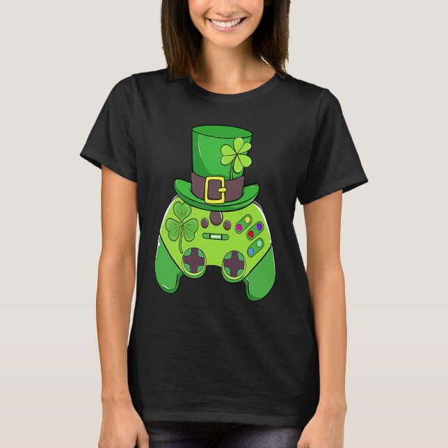 Happy St Patrick's Day  Video Game Lucky Shamrock  T Shirt (Framsida)