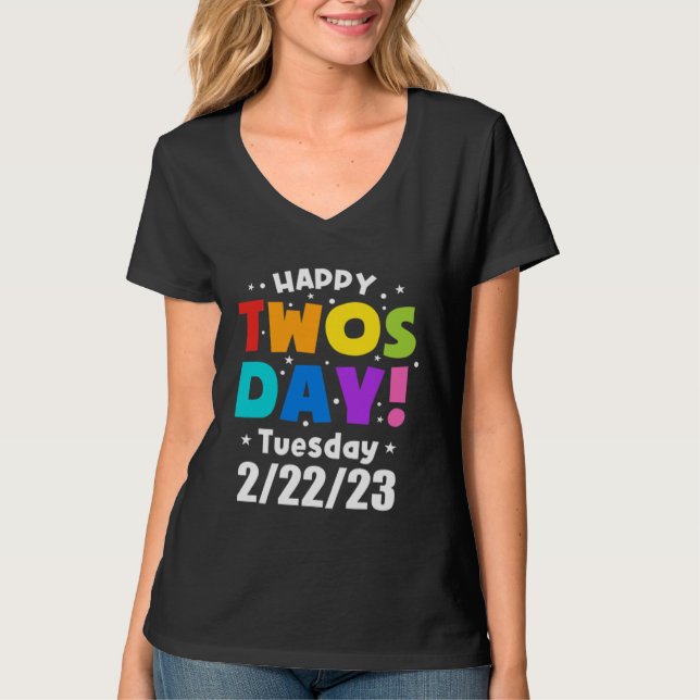 Happy Twosday 2023 Shirt Pink Leopard Twos Day 222 T Shirt (Framsida)