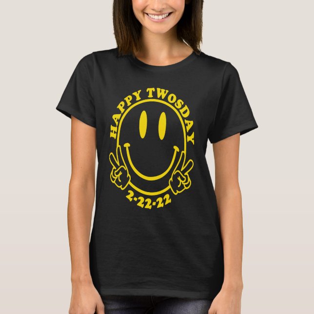 Happy Twosday 2 22 22 Happy Face Retro Style Peace T Shirt (Framsida)