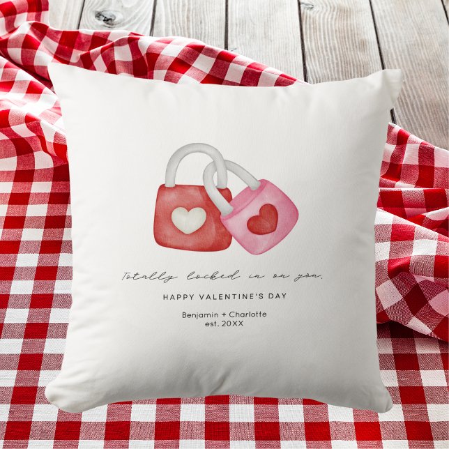 Happy Valentine's Day Cute Fun Locks Hearts Custom Kudde (Skapare uppladdad)
