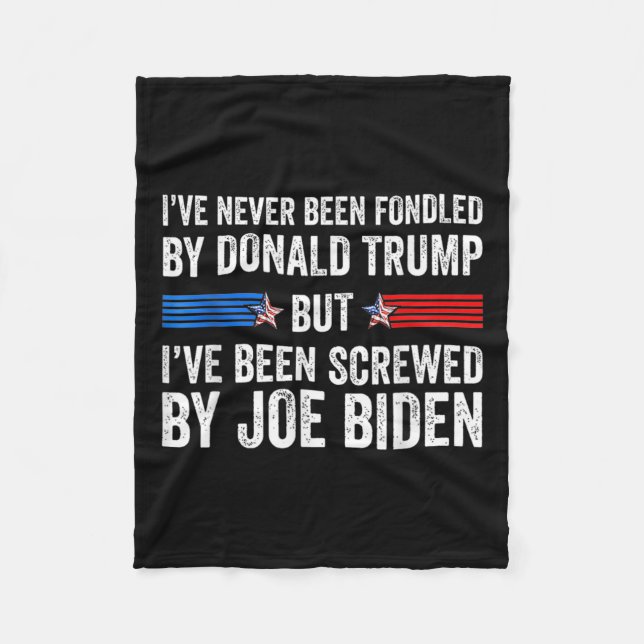 Har aldrig blivit uppstoppad av Donald Trump men s Fleecefilt (Framsidan)