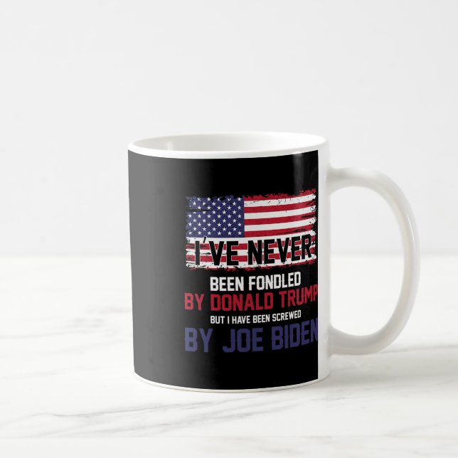 Har aldrig blivit uppstoppad av Donald Trump men s Kaffemugg (Höger)