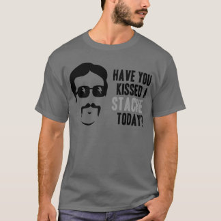 Har du som i dag kyssas en Stache T Shirt