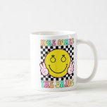 Här kommer Bride Groovy Bachelorette Party Tea Kaffemugg<br><div class="desc">Här kommer Bride Groovy Bachelorette Party-gruppen Bride</div>