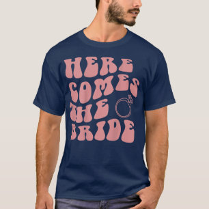 Här kommer Bride Ring Aesthetic Trend T Shirt