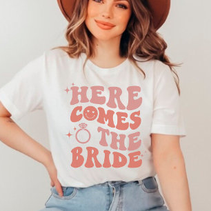Här kommer briden retro Bachelorette bröllop T Shirt