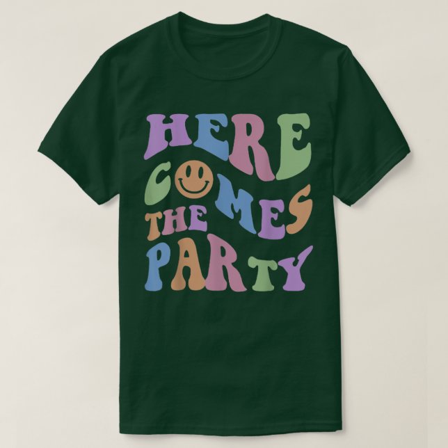 Här kommer bruden Bröllopsring Bärare Blomsterflic T Shirt (Design framsida)
