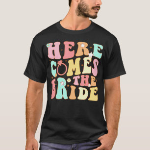 Här kommer bruden brudtärnor funky möhippa t shirt