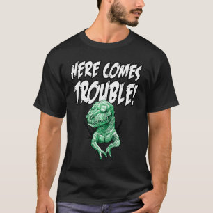 Här kommer ett problem för en Dinosaur T Shirt