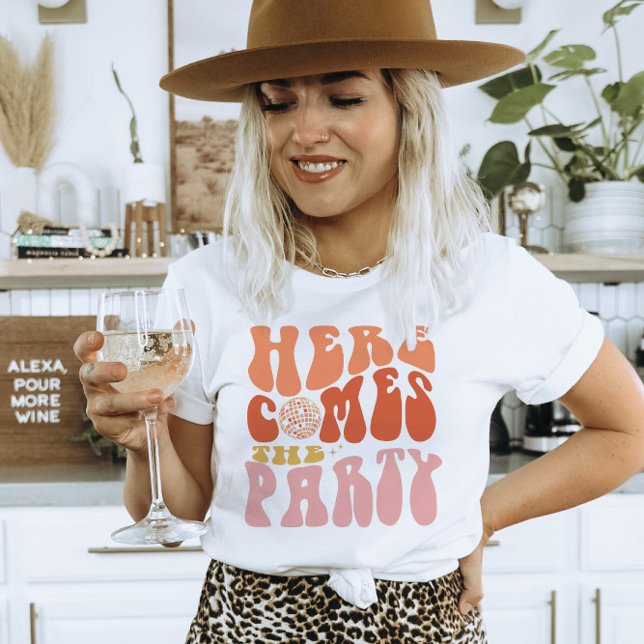Här kommer matchningen mellan Bachelorette-partiet T Shirt (here comes the party bachelorette party matching shirt)
