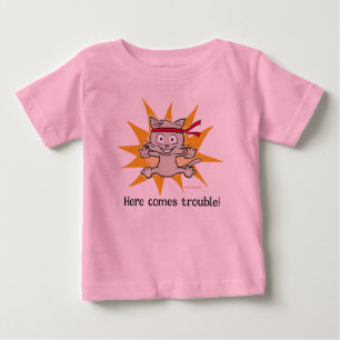 "Här kommer problem!" - roligt söt kattunge överst T Shirt
