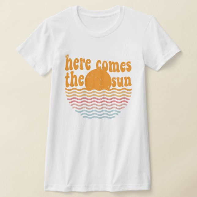 Här kommer Sol Retro T Shirt (Laydown)