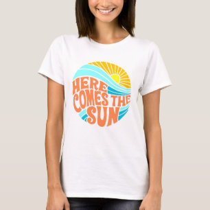 Här kommer Sol Tee, Retro Stil, Hippie Stil T Shirt