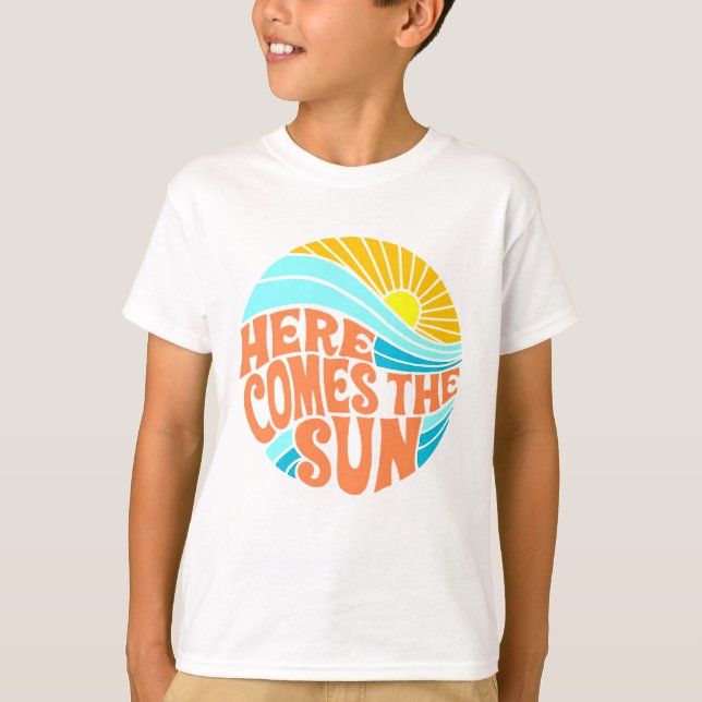 Här kommer Sol Tee, Retro Stil, Hippie Stil T Shirt (Framsida)