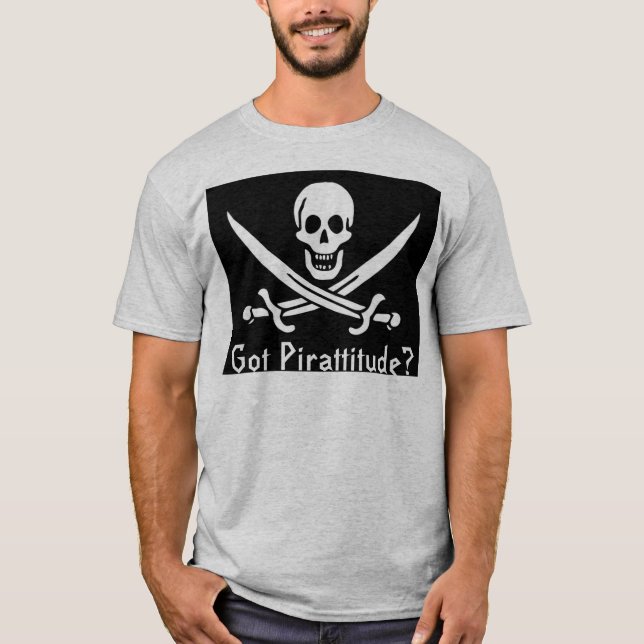 Har Pirattitude? T Shirt (Framsida)