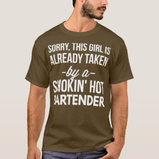 Har redan tagits av en rökande hett Bartender 2 T Shirt