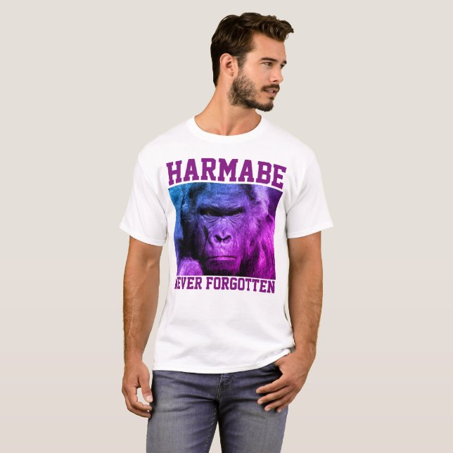 HARAMBE GLÖMMER ALDRIG T-shirts (Hel framsida)
