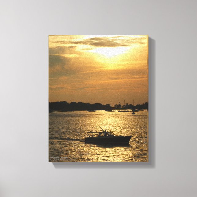 Harbor Boat Scene sent i kväll Sol bakom moln Canvastryck (Framsida)