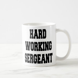 Hård arbetssergeant kaffemugg