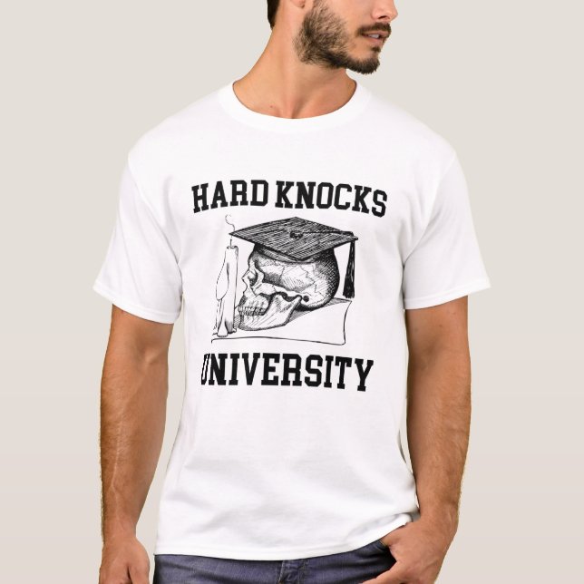 HÅRDA KNOCKS UNIVERSITETEN - Skolor med hårda knar T Shirt (Framsida)