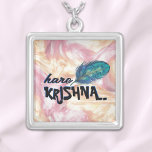 "Hare Krishna" Peacock Feather Hindu Silverpläterat Halsband<br><div class="desc">Inledning av "Hare Krishna" Peacock Feather Hindu Silver Plated Necklace, ett skamligt uttryck för tro och stil. Den här exekutiva halsbandet har en känslig tråd som är försedd med en modell av påfågelfjäder, som symboliserar Lord Krishnas gudomliga närvaro. Den är gjord av högkvalitativt silver-pläterat material, utstrålar elegans och andlig betydelse,...</div>