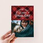 Hårig Pawliday | Pet Photo Red Buffalo Check Julkort<br><div class="desc">Fira helgdagarna med din hårig vän/vänner. Den här lekmatade matade helgdag-fotokortet har en modern vintage-typografi med en handgjord känsla. Lägg till ett eget foto och en egen text för att göra det till ditt eget. Du kan till och med anpassa färg.</div>