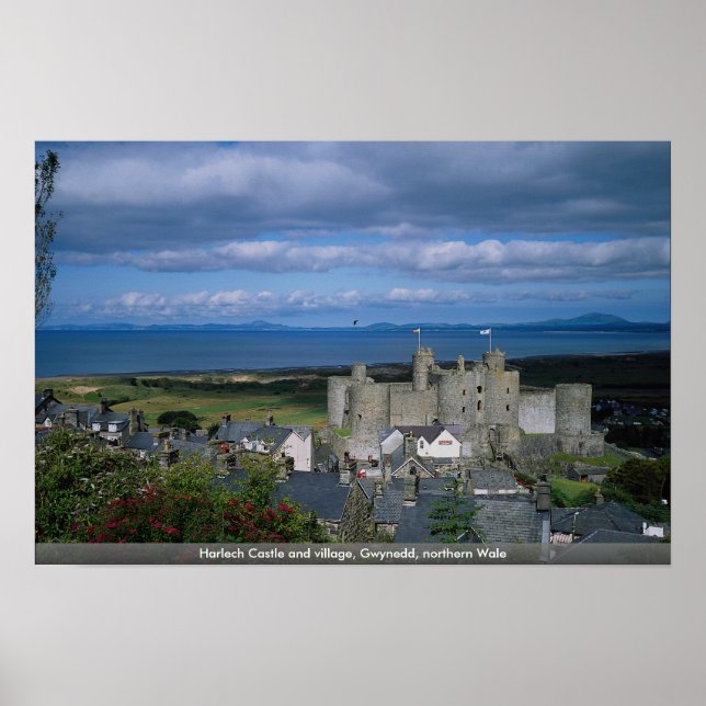 Harlech Castle and Byn, Gwynedd, norra Wale Poster (Framsidan)