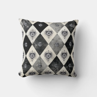 Harlequin with All-Seeing Eyes Throw Pillow Kudde