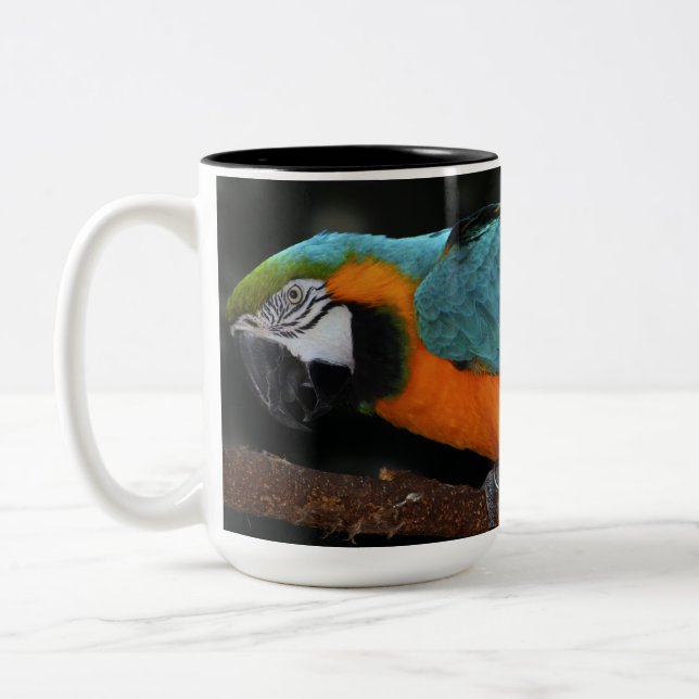 Härlig blått- och guldMacaw Två-Tonad Mugg (Vänster)