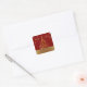 Härlig metallisk guld- julgran på röd mörk - fyrkantigt klistermärke (Envelope)