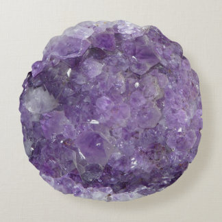 Härlig purpurfärgad Amethyst som läker kristaller Rund Kudde